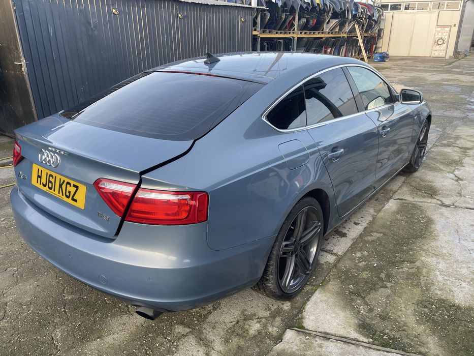 Usa/fata/spate LX5X Audi A5 Sportback an 2011