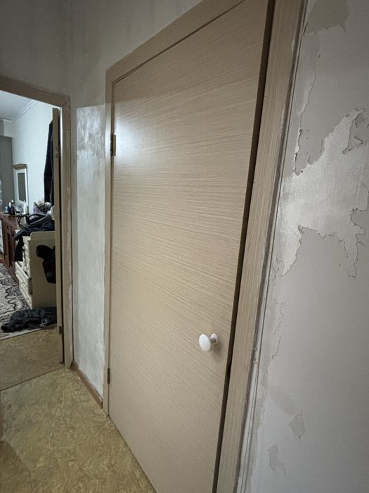 Продам двери в хорошем состоянии