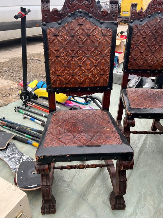 Se vinde acest set masa cu scaune