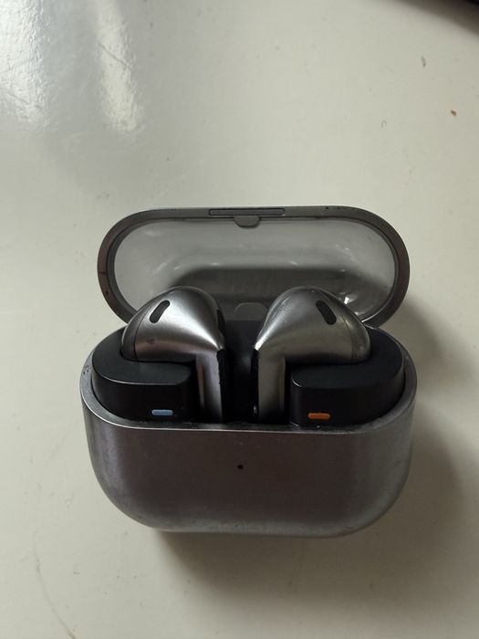 ПродаетсяSamsung buds 3