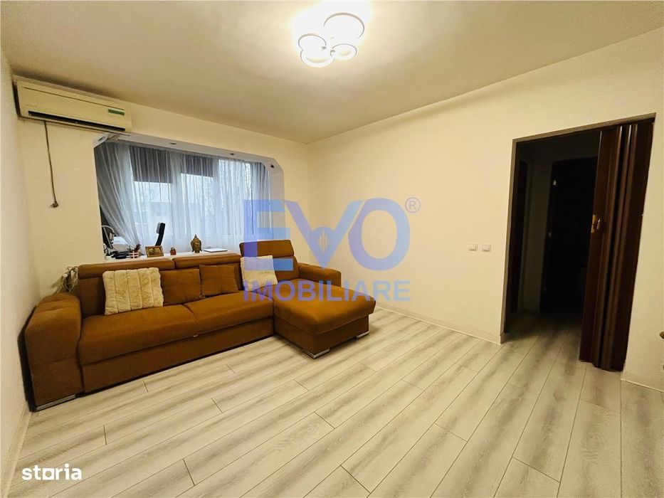 Apartament De Vanzare Cu 2 Camere, Podu Ros