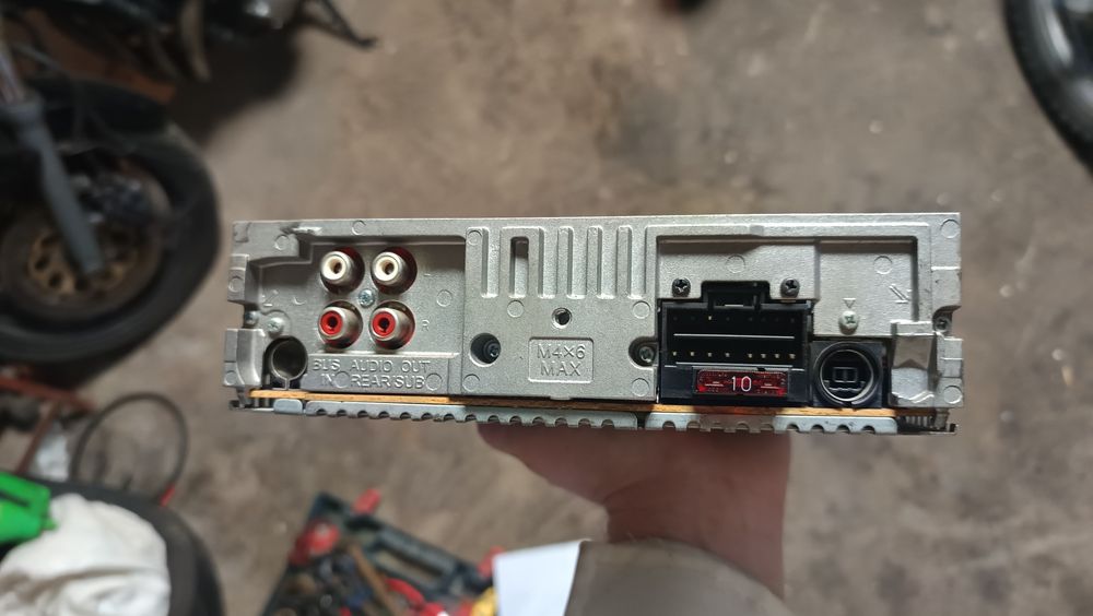 Аудио плеър Sony CDX GT410U