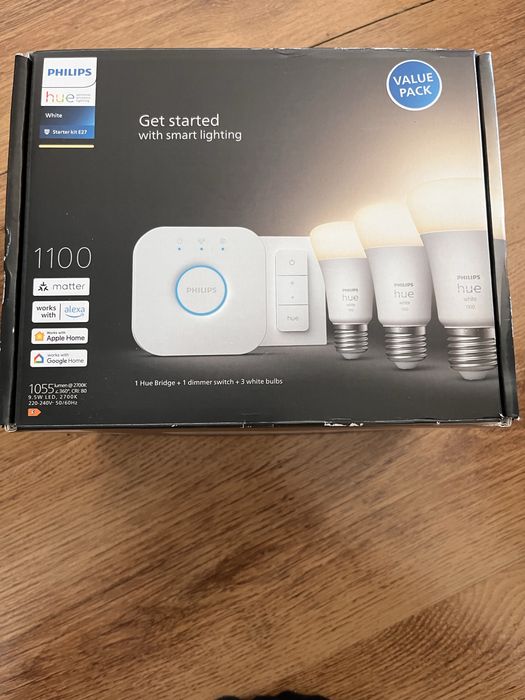 Philips Hue (set 3 becuri+switch+bridge)