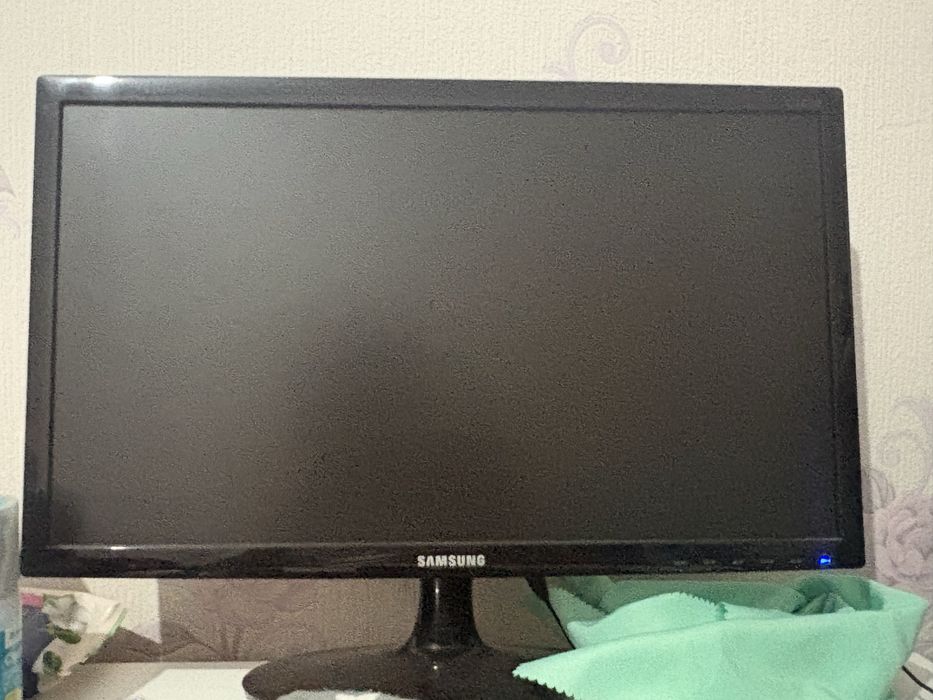 продаётся монитор Samsung