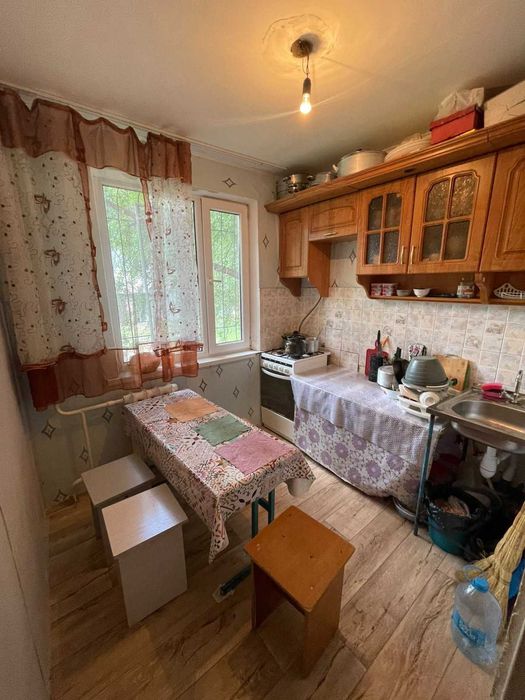Продажа 3-комнатной квартиры Детская больница