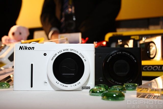 Aparat foto Nikon P310 alb profesional compact