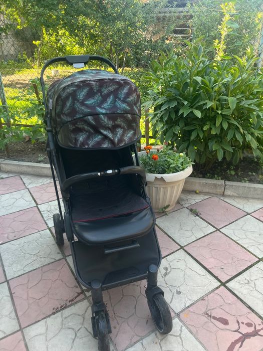Срочно продам коляску