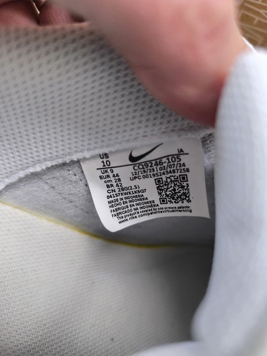 Adidași Nike/Yonex/Asics  Piele Noi