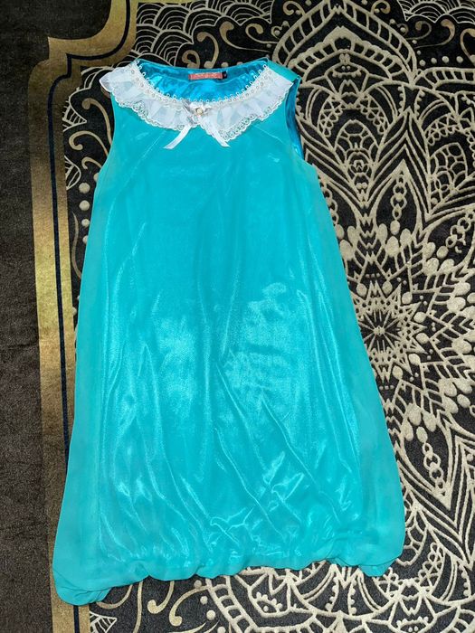 Пальто , платье в отличном состоянии