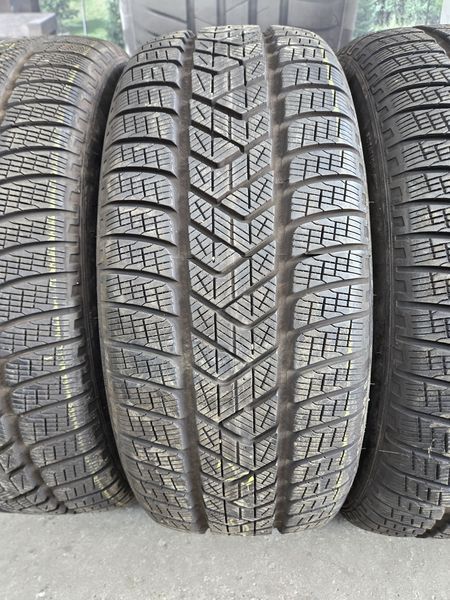 235/55/18 PIRELLI 4бр