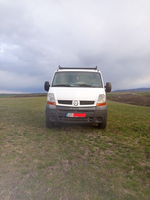 Vând Renault Master