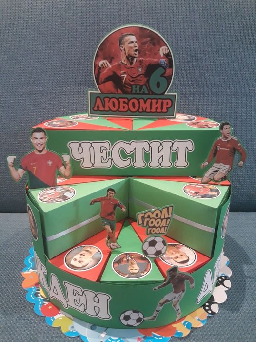 Картонена торта с любими герои