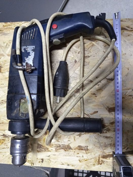 Продается дрель.