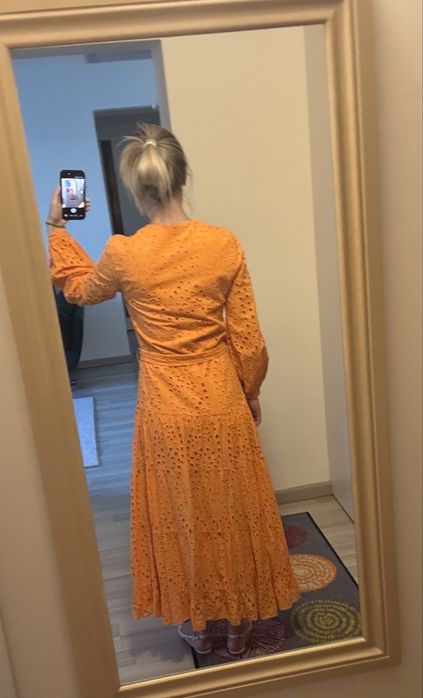 rochie cu broderie