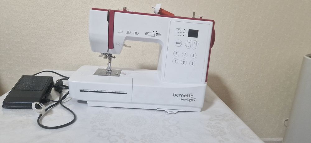 Продается новая швейная машинка