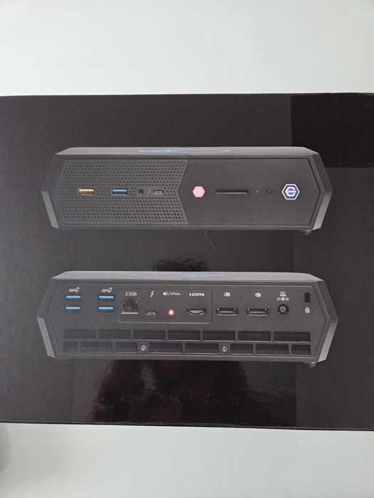 Intel NUC 12 Enthusiast Kit i7-12700H / Video dedicat Arc A770M / 32GB RAM / Garantie emag 29.11.2026 / Full Box