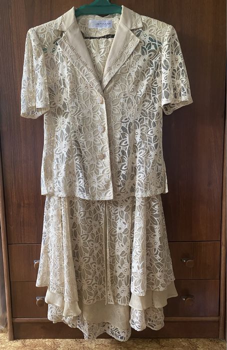 Костюм тройка