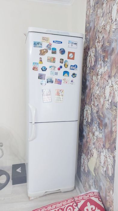 Продам Холодильник  бу