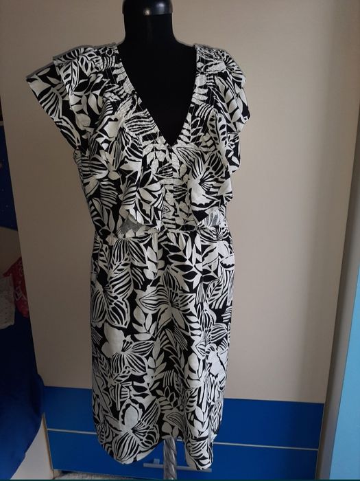 Rochie nouă Orsay mărime 40.