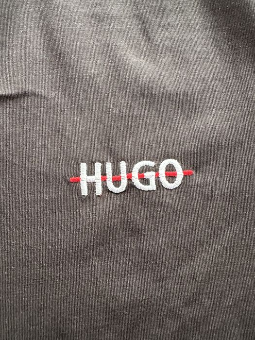 Мъжки,памучен,черен къс екип Hugo BOSS с бродирано лого