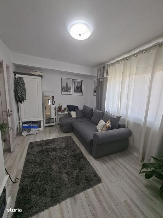 Casa 4 camere, 200 mp, teren 8 ari, zona Lunci