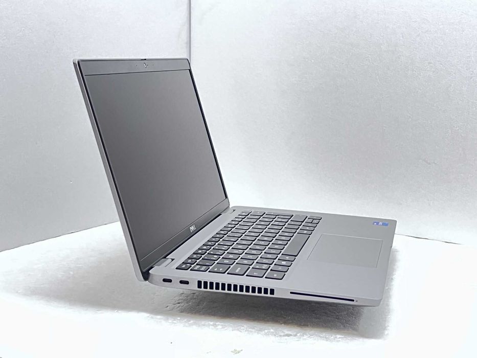 Реновиран лаптоп Dell Latitude 5420 14" i7-1165G7 32GB 1TB /-> Отличен