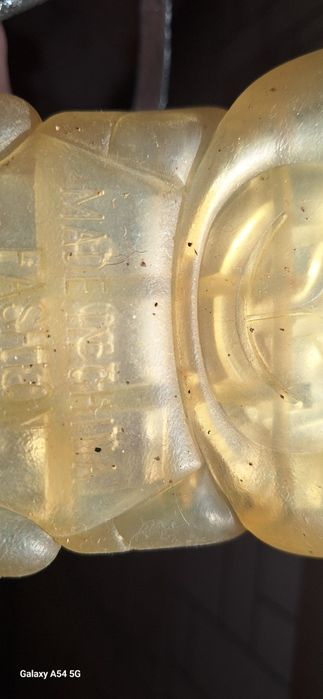 Кроссовки в стразах