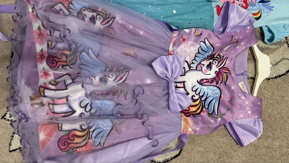 Платье на девочку