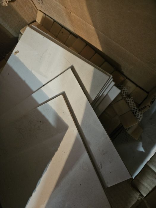 Отдам остатки кафеля