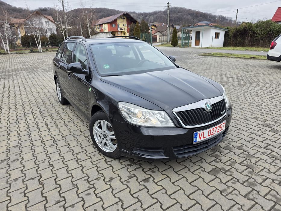 SKODA Octavia 2011 — imagine 3