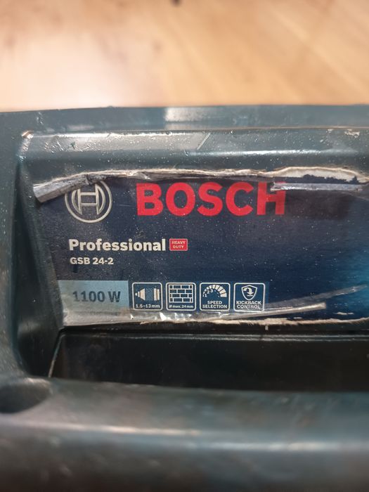 Mașină de găurit cu percuție Bosch Professional GSB 24-2 (1100W) + Valiză transport