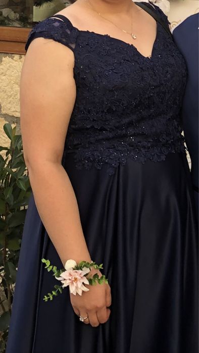 Тъмно синя рокля за повод XL размер