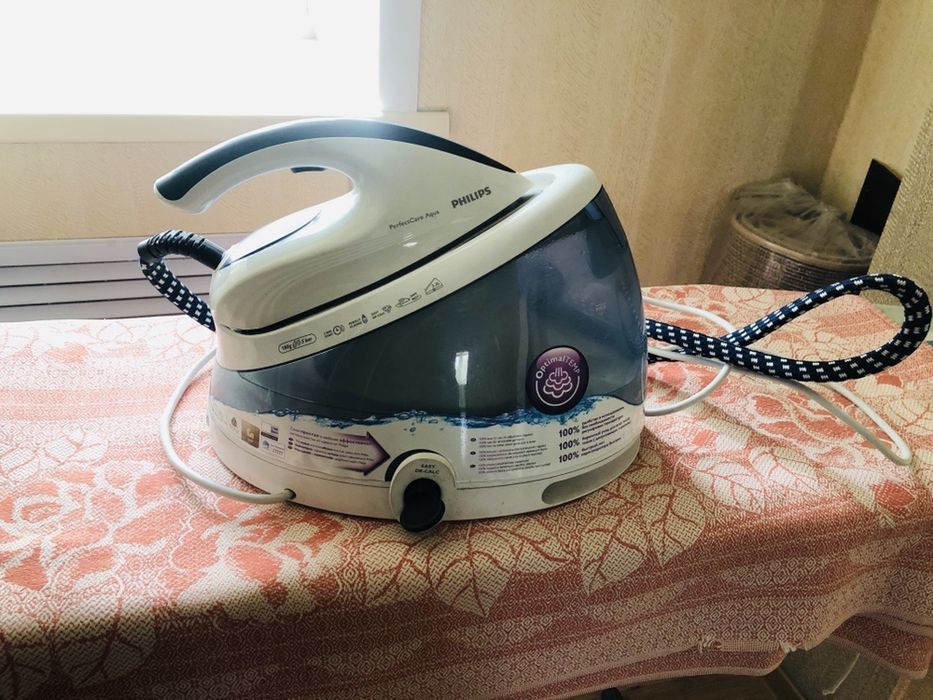 Продам утюг philips