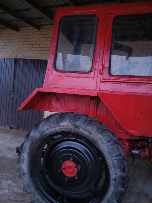 Traktor t25 sotiladi