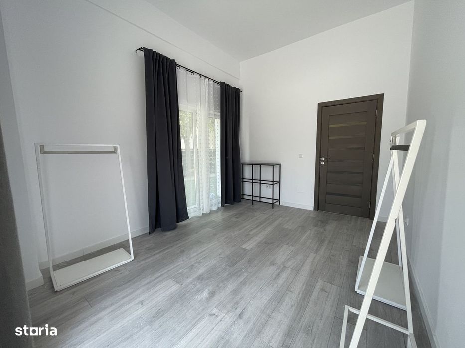 Apartament de vanzare 3 camere de 72mp zona Dambul Rotund — fotografia 3