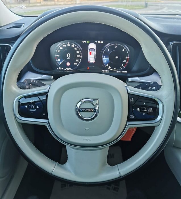 VAND/SCHIMB  Volvo V60 2019 2.0  190cp full dotat si foarte ingrijit