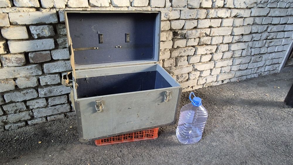 Антикварный советский сундук кинооператора.