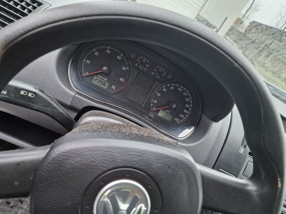 Vw polo 1.2 2006година  на части