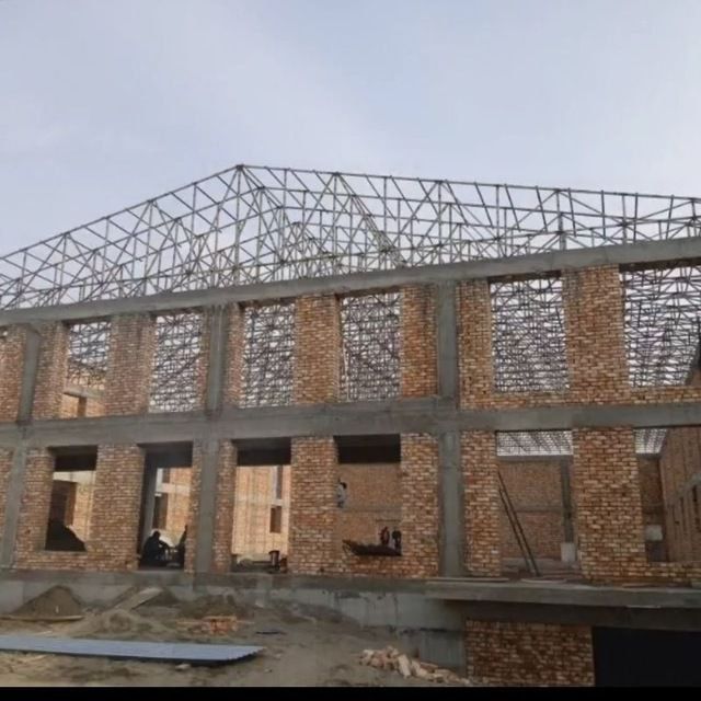 Biz sizlar uchun xar xil turdagi tom naves issiq xona va sortaklar