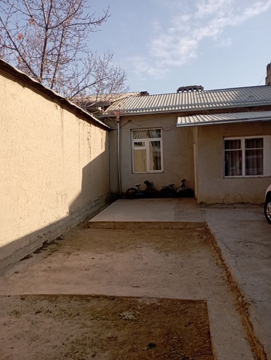 Уй сотилади ер хисобида 8 соток Селекцияда