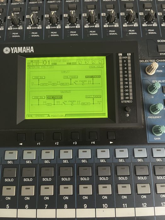 Mixer Yamaha O1V 96. Versiunea 2