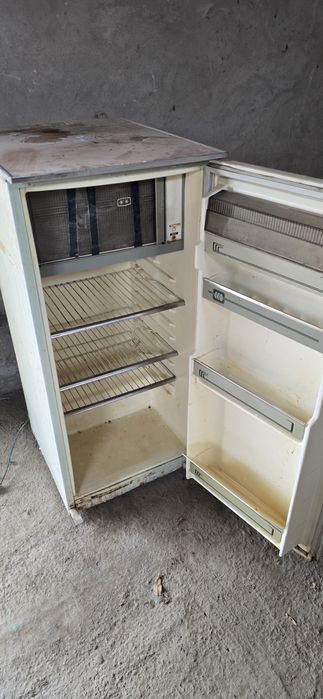 Холодильник продам