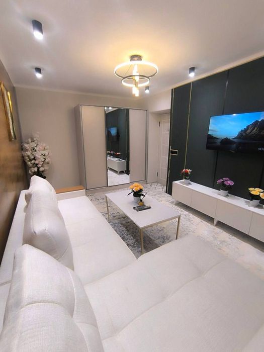 *Метро М.Улугбек 1в2/2/4 Чиланзар 6 квартал МЕБ+ТЕХ Продаётся квартира