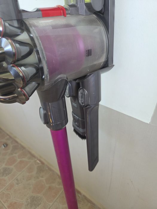 Безжична ръчна прахосмукачка Dyson
