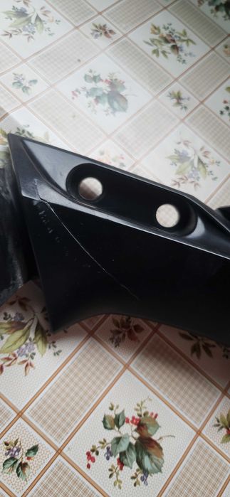 Yamaha r1 долен ляв кил