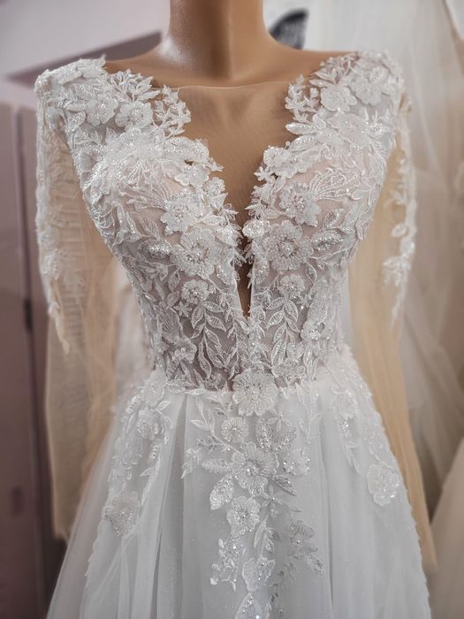 Rochita de mireasa cu sclipici