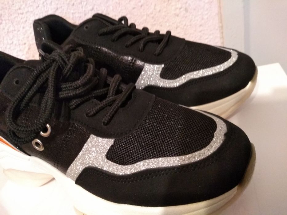 Sneakersi dama nr 38 pt primavara/vara