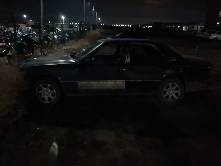Mercedes Benz e260