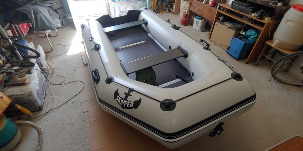 Комплект лодка, мотор и ремарке