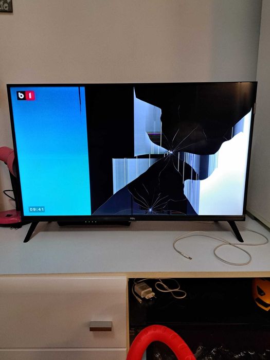 Televizor led TLC spart